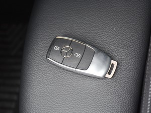 2021款A 200 动感型 车钥匙