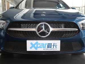 2021款A 200 时尚型 中网