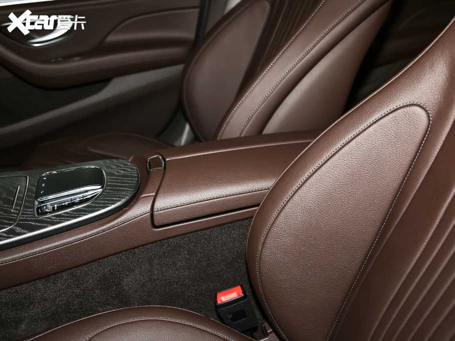 2021YCLS CLS 300 (dng)