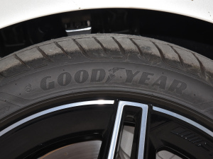 2021Ŀ CLS 300 A ݆̥Ʒ