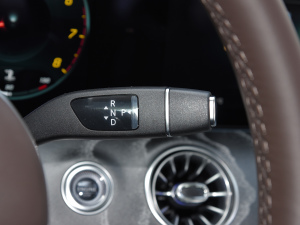 2021款改款 CLS 300 豪华型 换挡杆