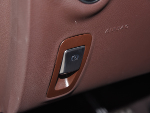 2021Ŀ CLS 300 A v܇Ƅ