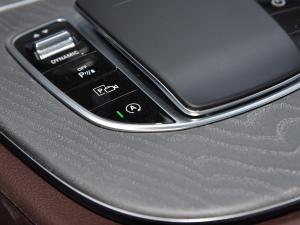 2021Ŀ CLS 300 A п؅^