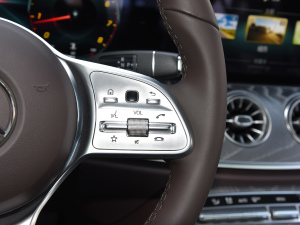 2021Ŀ CLS 300 A п؅^