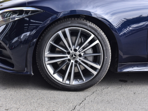 2021款改款 CLS 300 动感型 轮圈