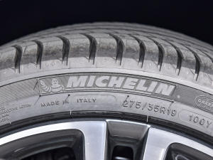 2021Ŀ CLS 300 Ӹ ݆̥Ʒ