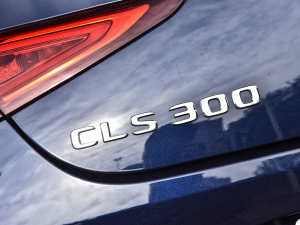 2021Ŀ CLS 300 Ӹ ^