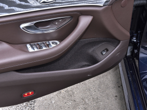 2021Ŀ CLS 300 (dng) ǰT(ch)g