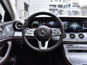 2021款改款 CLS 300 动感型 方向盘