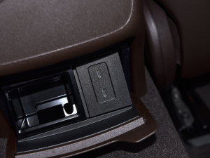 2021Ŀ CLS 300 Ӹ п؅^(q)