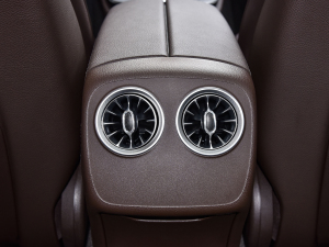 2021Ŀ CLS 300 Ӹ п؅^(q)