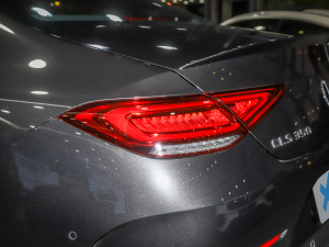 2021款改款 CLS 350 4MATIC 尾灯