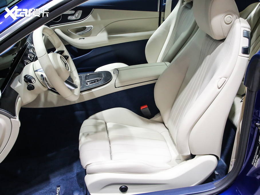 2021��YE���p�T E 300 �I��܇