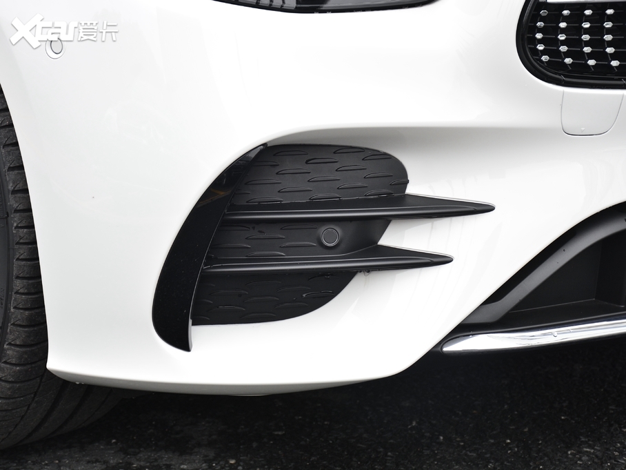 2021��YE���p�T E 260 �I��܇