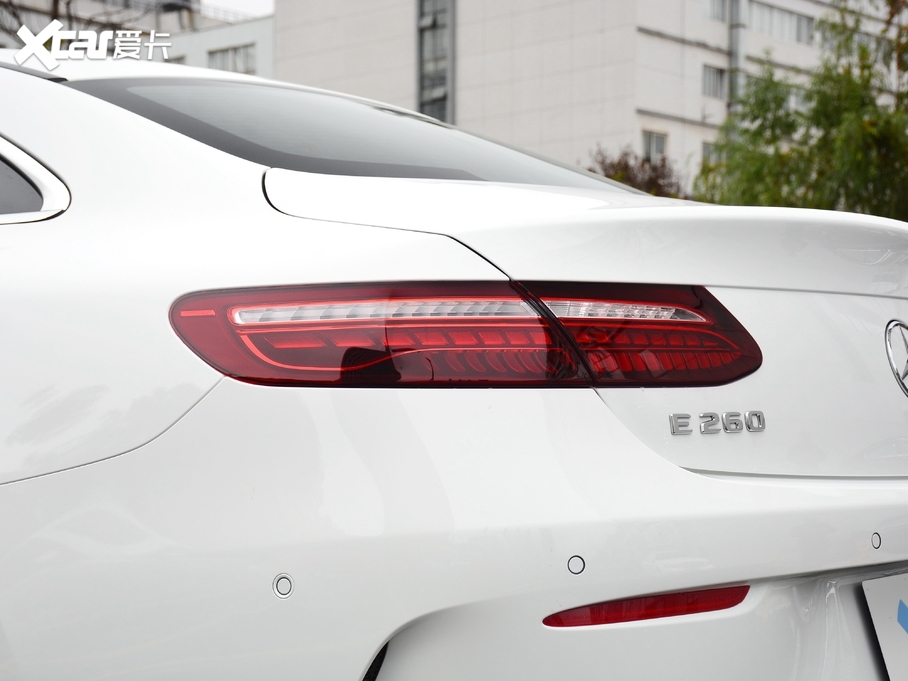 2021��YE���p�T E 260 �I��܇