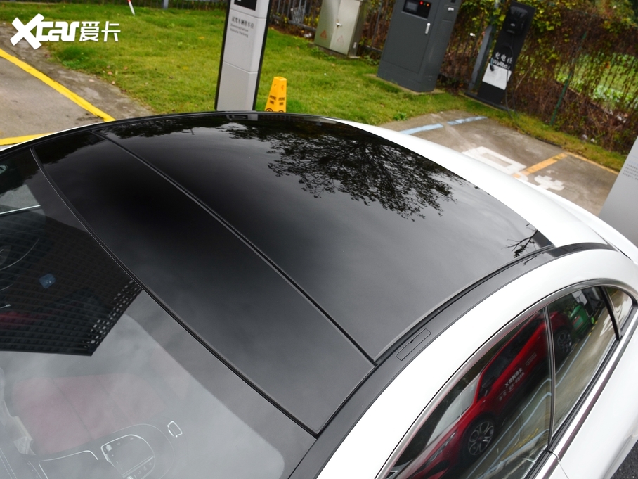 2021��YE���p�T E 260 �I��܇