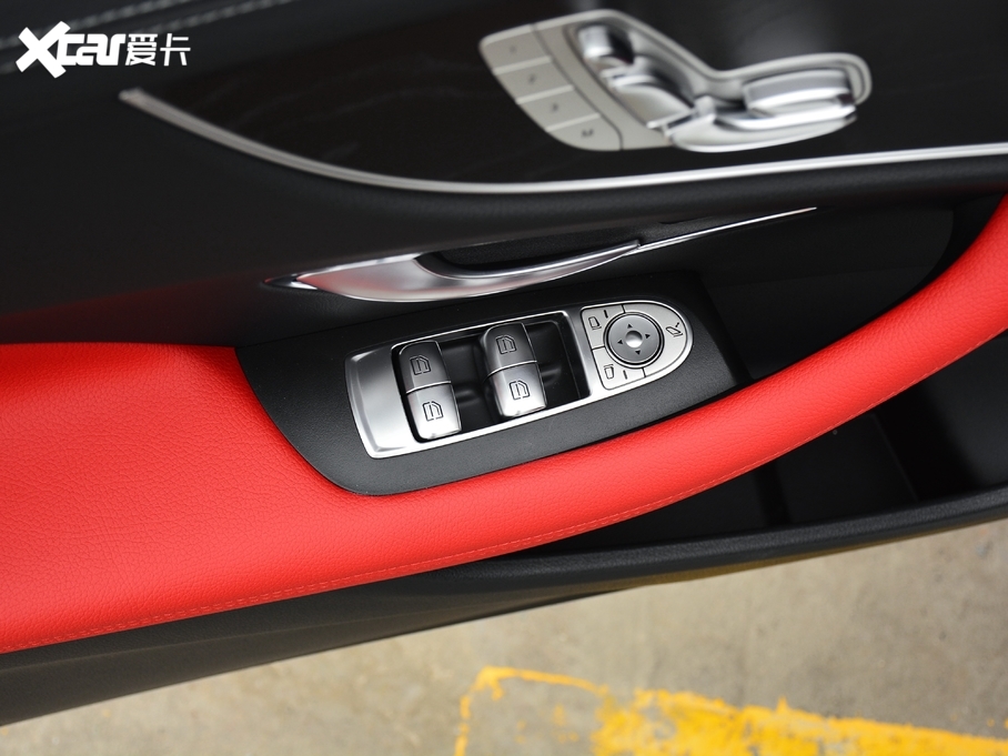 2021��YE���p�T E 260 �I��܇