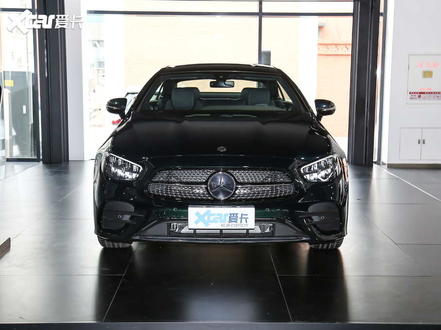 2021��YE���p�T E 260 �I��܇