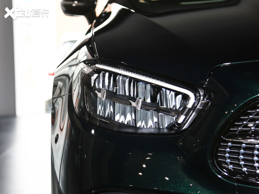 2021��YE���p�T E 260 �I��܇