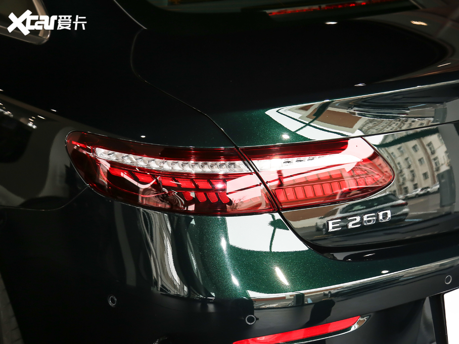 2021��YE���p�T E 260 �I��܇