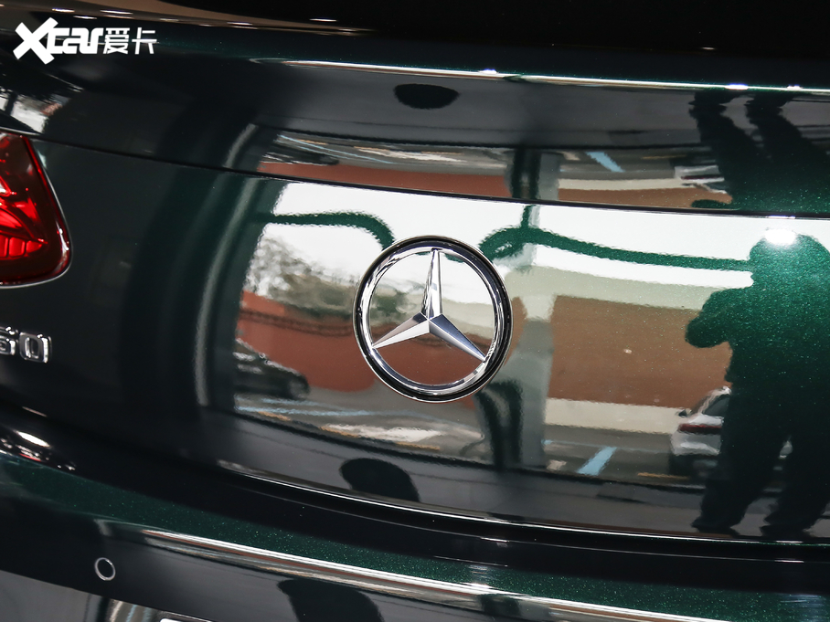 2021��YE���p�T E 260 �I��܇