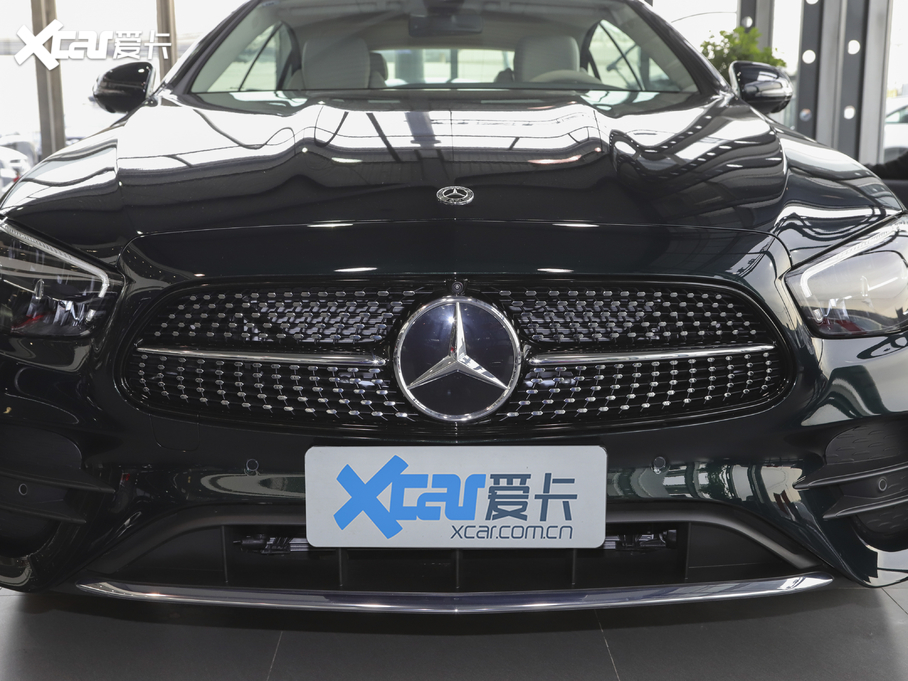 2021��YE���p�T E 260 4MATIC �I��܇