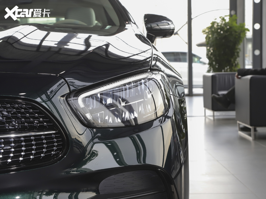 2021��YE���p�T E 260 4MATIC �I��܇