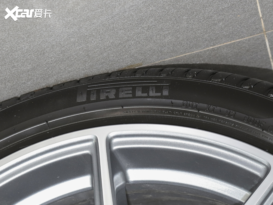 2021��YE���p�T E 260 4MATIC �I��܇