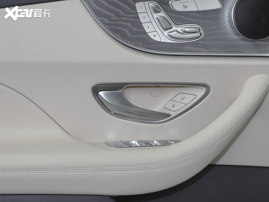 2021��YE���p�T E 260 4MATIC �I��܇