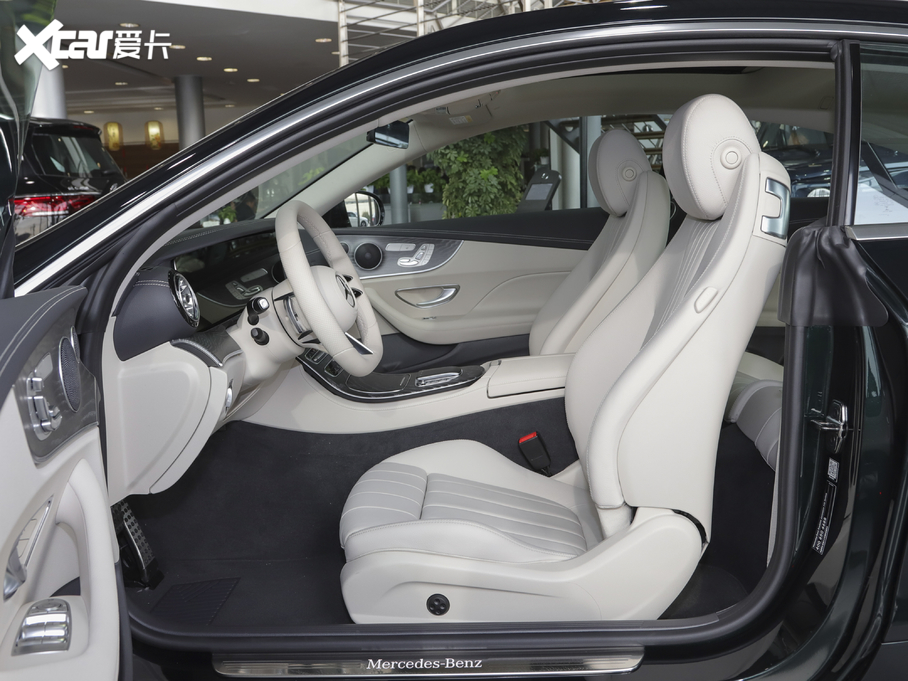 2021��YE��(j��)�p�T E 260 4MATIC �I��܇