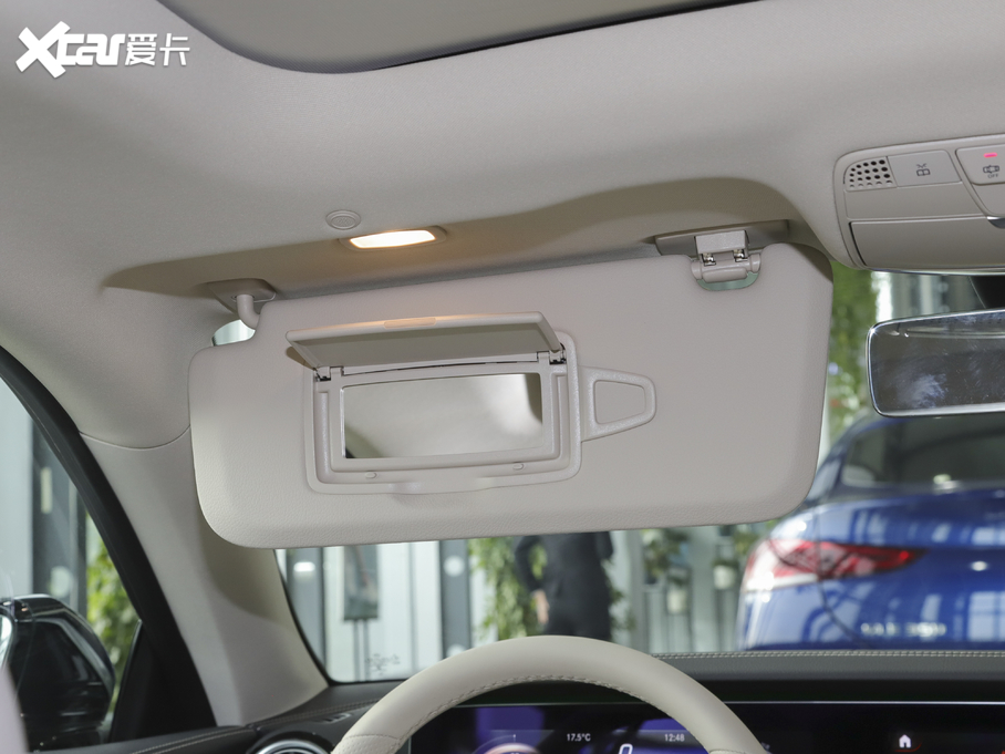 2021��YE���p�T E 260 4MATIC �I��܇