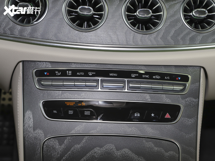 2021��YE���p�T E 260 4MATIC �I��܇