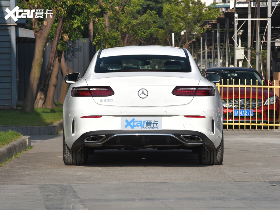 2021��YE���p�T �Ŀ� E 260 �I��܇ 