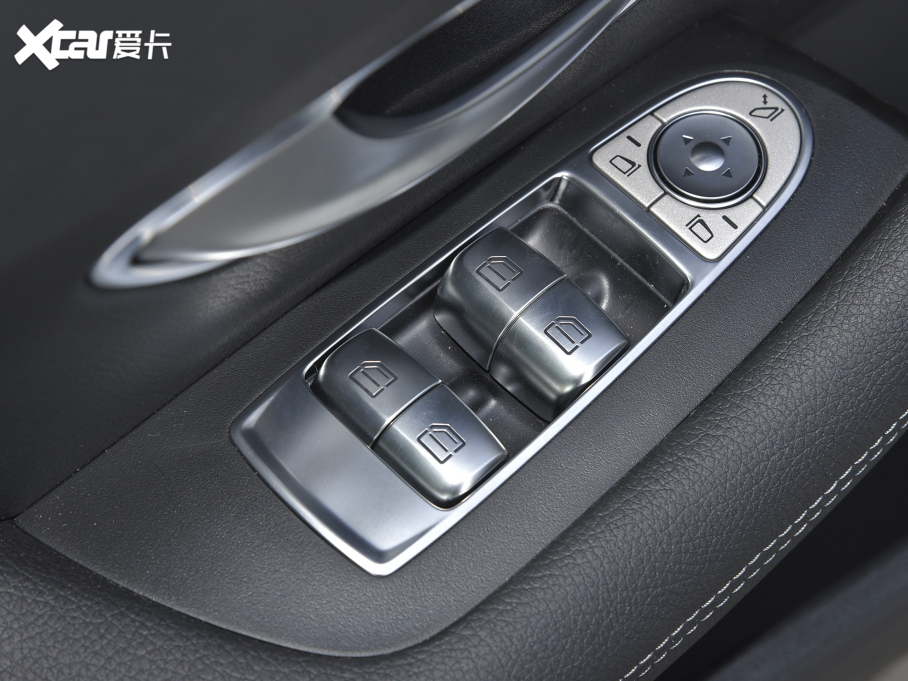 2021��YE���p�T �Ŀ� E 260 �I��܇ 