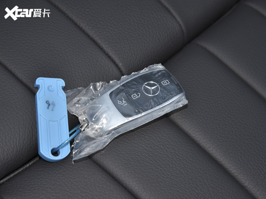 2021��YE���p�T �Ŀ� E 260 �I��܇ 