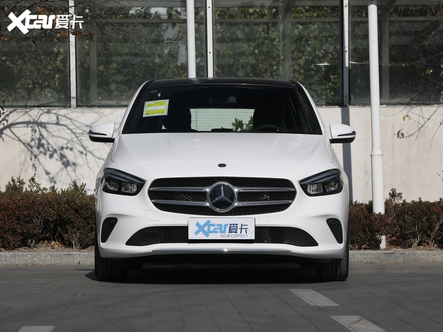 2021YB B 200 (dng)