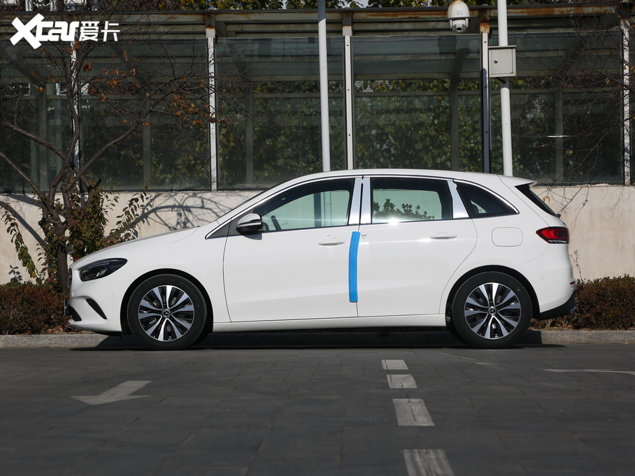 2021YB(j) B 200 (dng)