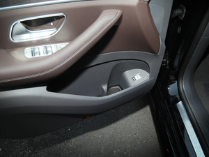 2021GLE 350 4MATIC r ǰTg