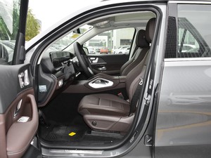 2021款GLE 450 4MATIC 豪华型 前排空间