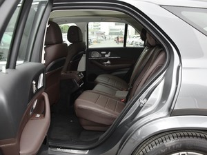 2021款GLE 450 4MATIC 豪华型 后排空间