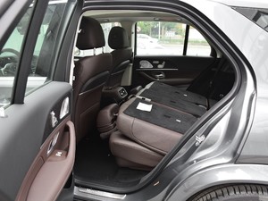 2021款GLE 450 4MATIC 豪华型 后排座椅放倒