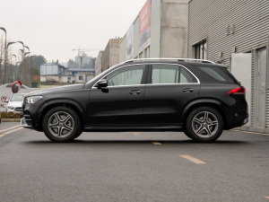 2021款GLE 450 4MATIC 时尚型 正侧（左）