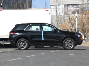 2021GLE 450 4MATIC Ӹ w^