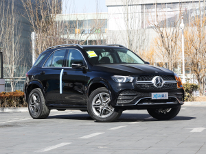 2021GLE 450 4MATIC Ӹ w^