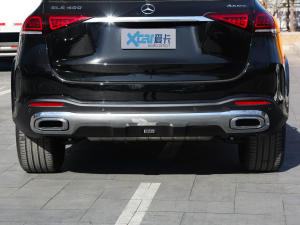 2021款GLE 450 4MATIC 动感型 排气管