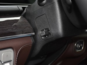 2021450 4MATIC r п؅^