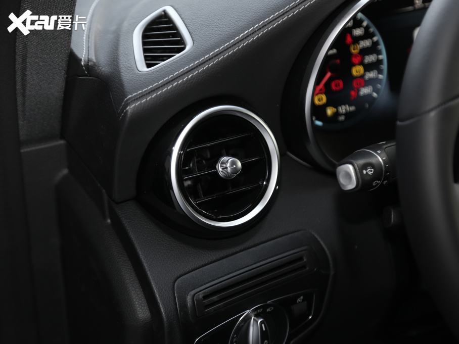 2021YGLCCoupe(M) GLC 260 4MATIC ISUV