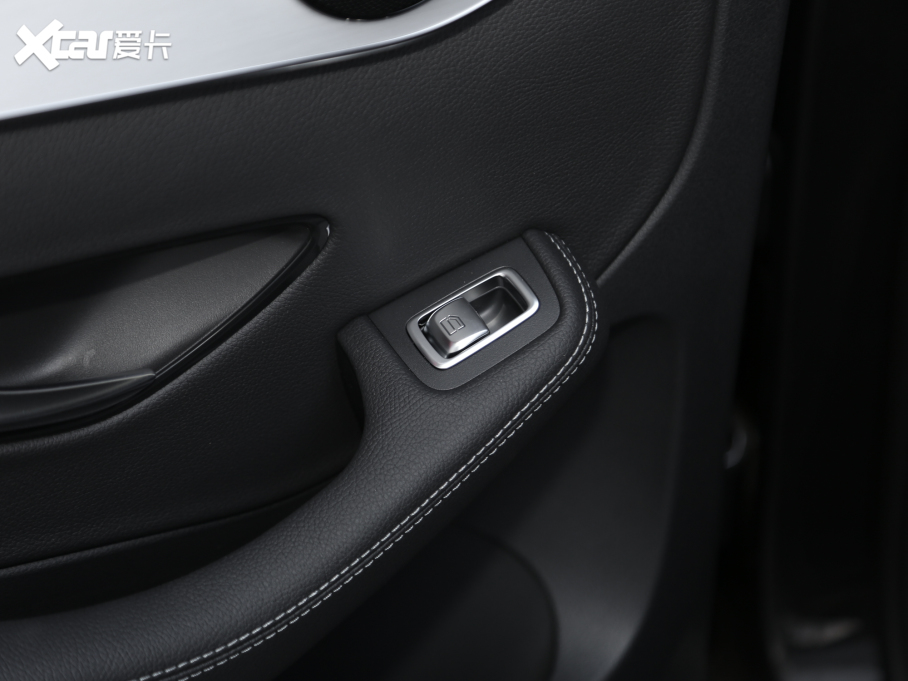 2021YGLCCoupe(M) GLC 260 4MATIC ISUV