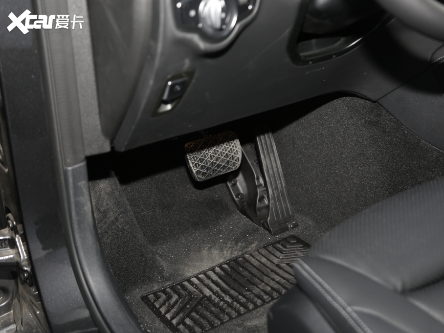 2021YGLCCoupe(M) GLC 260 4MATIC ISUV