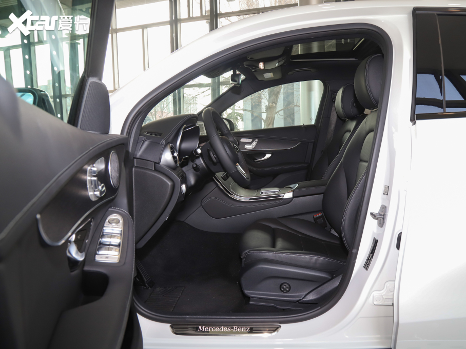 2021YGLCCoupe(M) GLC 300 4MATIC ISUV